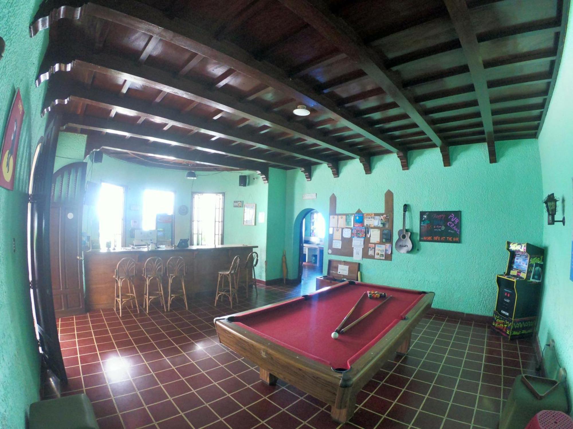 Ricks Hostel 圣安娜 外观 照片