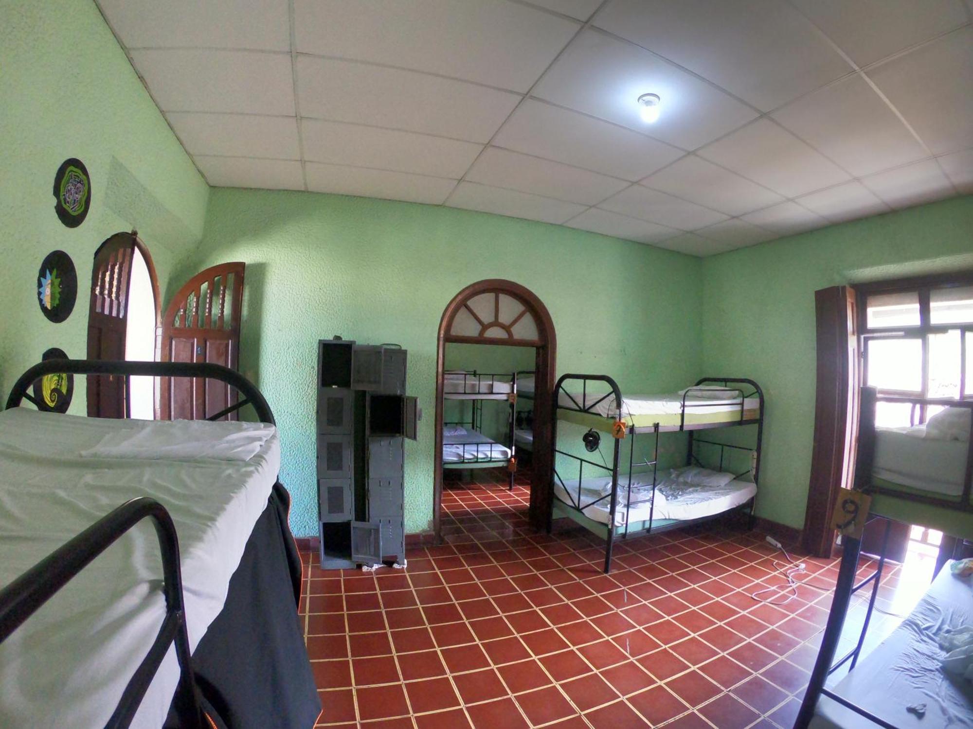 Ricks Hostel 圣安娜 外观 照片