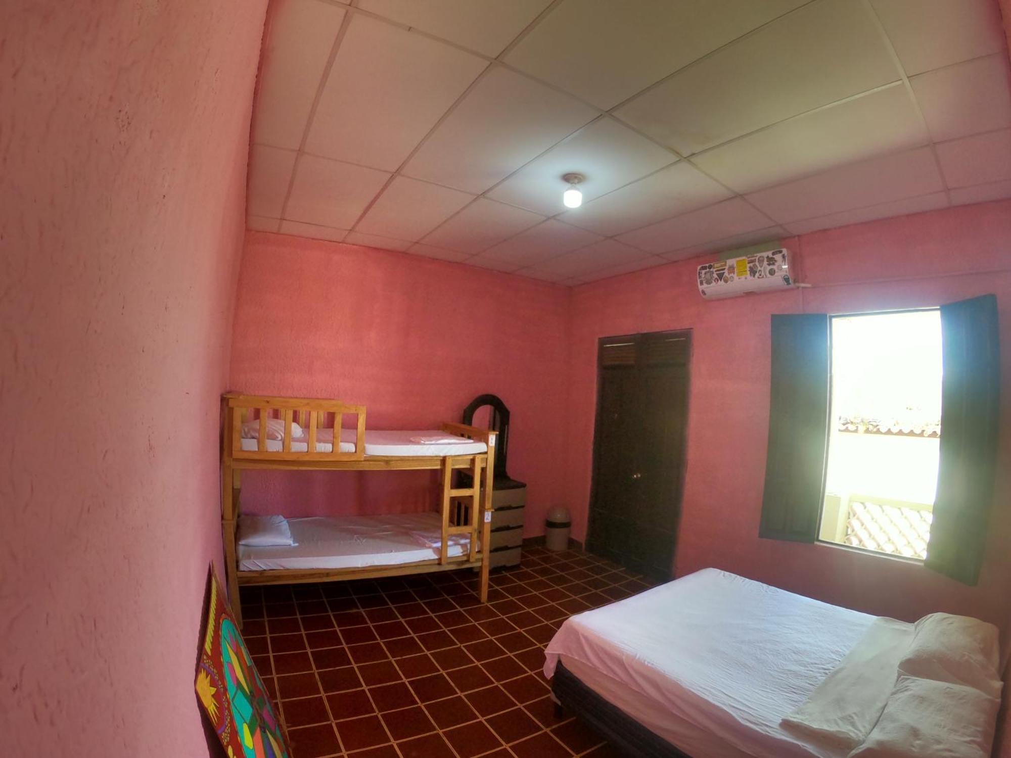 Ricks Hostel 圣安娜 外观 照片