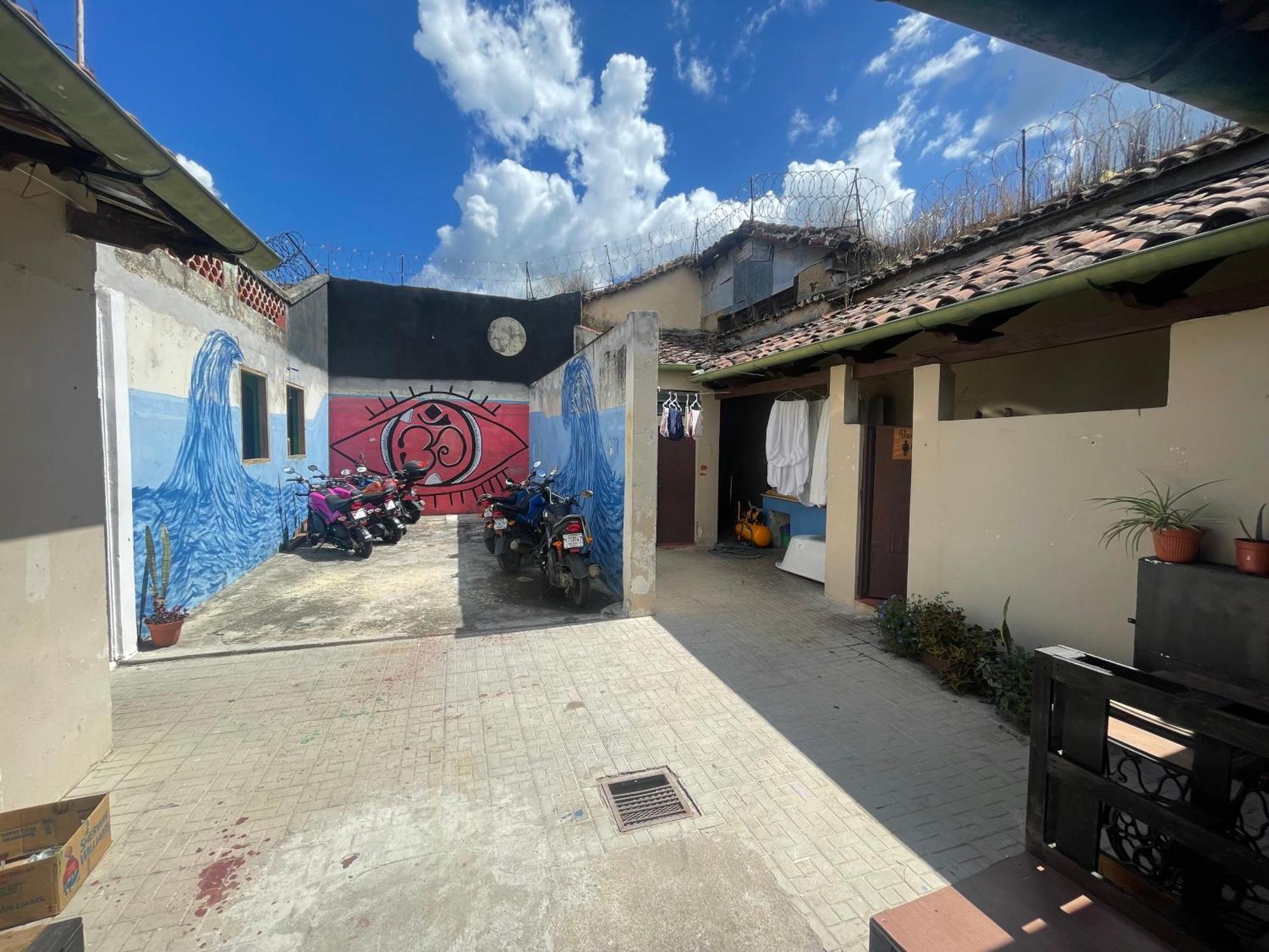 Ricks Hostel 圣安娜 外观 照片
